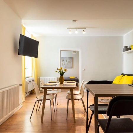 Cosy Two Br Plus Self Checkin Plus Street Parking Берлин Экстерьер фото