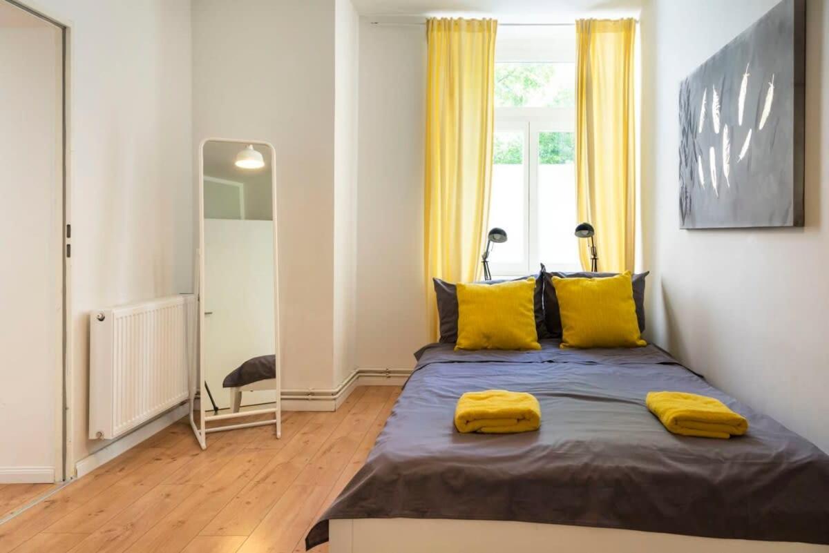 Cosy Two Br Plus Self Checkin Plus Street Parking Берлин Экстерьер фото